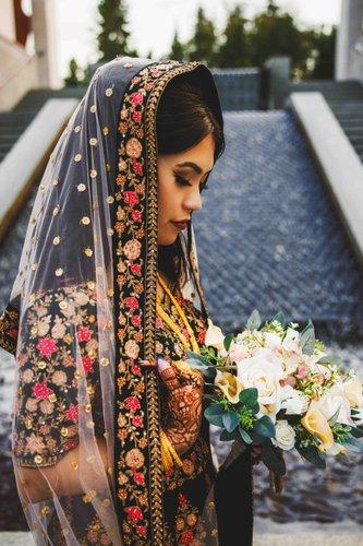 mobile - carousel-hero-element image-3