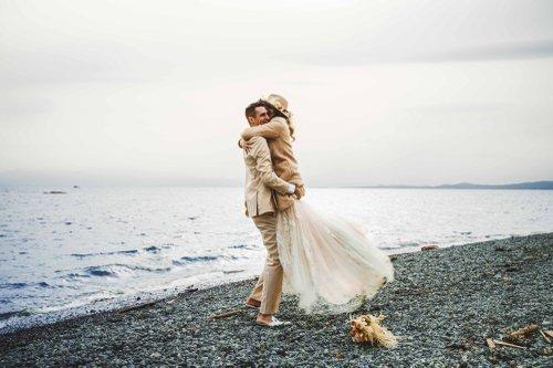 mobile - carousel-hero-element image-0